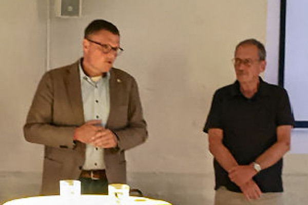 fdphx-nileerstand-6EF6F603F-C72D-3DCC-BB0D-DA980C08A665.jpg